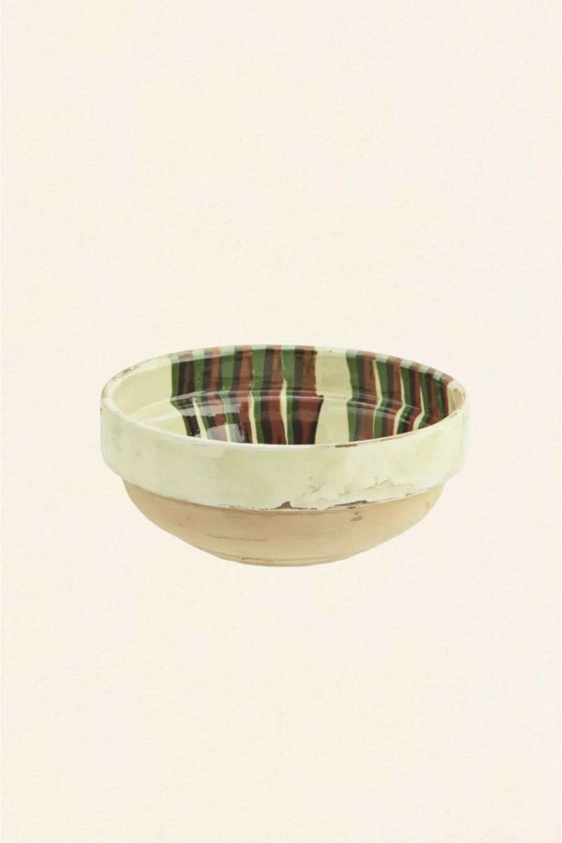 Hand-painted clay bowl 04