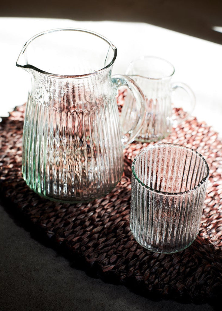 Glass grooves jar