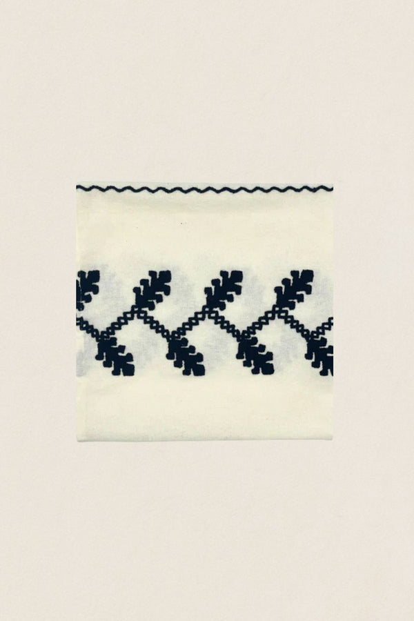 Servilleta bordado Negro