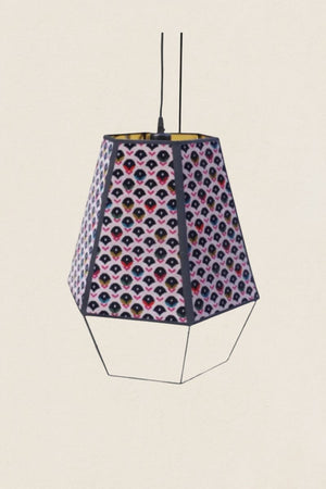 Lampe grise en velours à formes de losanges