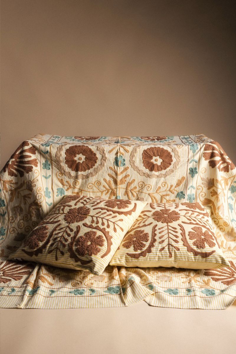 Plaid Embroidered PLAID05