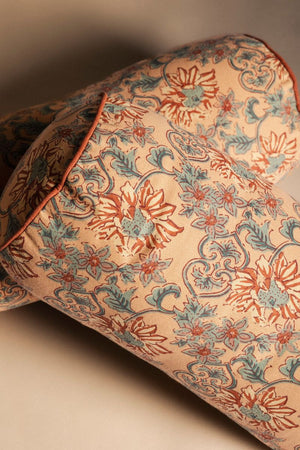 Coussin en velours 05