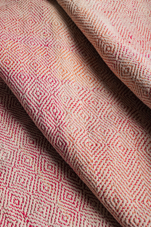 Kantha KTH01