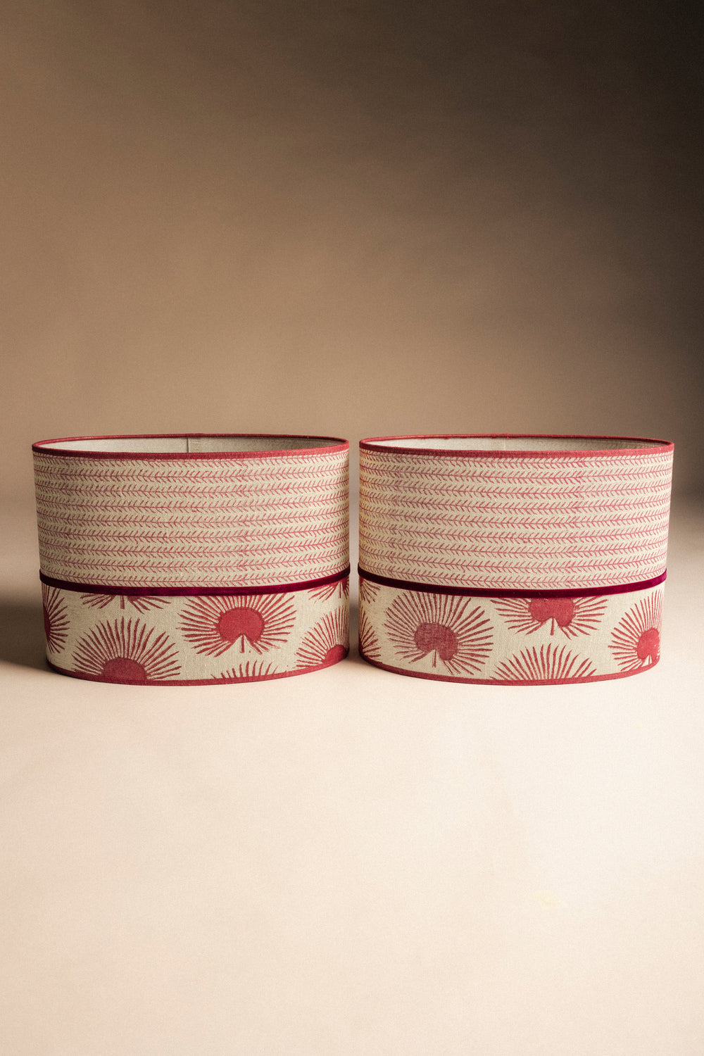 Pantalla Ovalada Lino PANT82