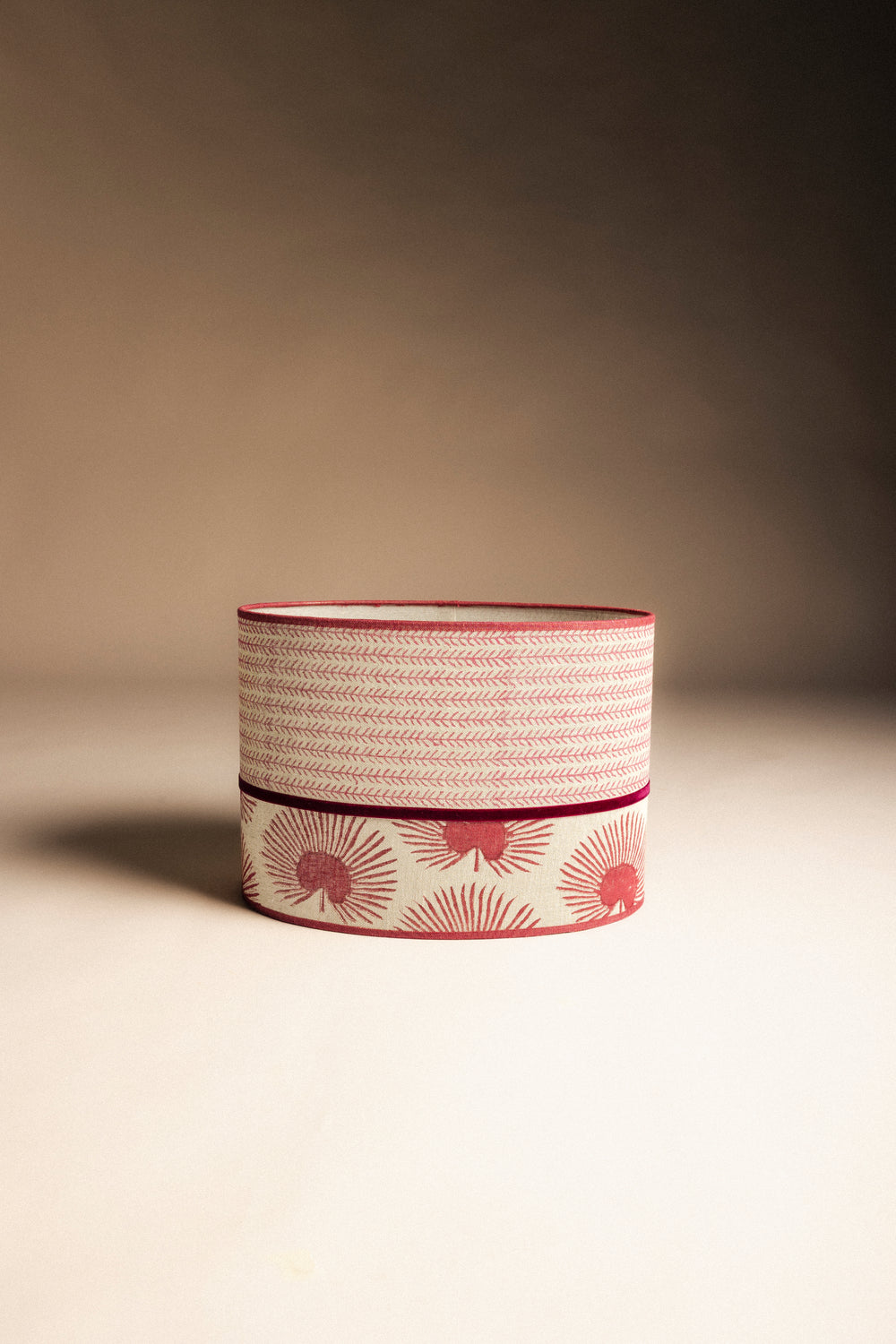 Pantalla Ovalada Lino PANT82