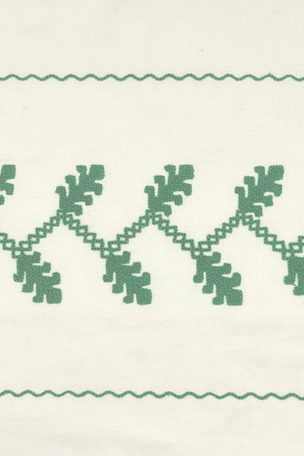 Mantel bordado en Verde