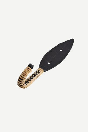 Black Leaf Hanger
