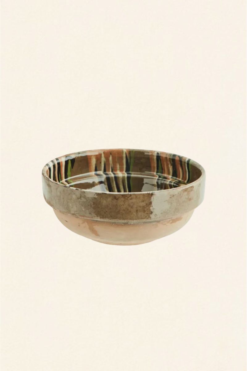Hand-painted clay bowl 02